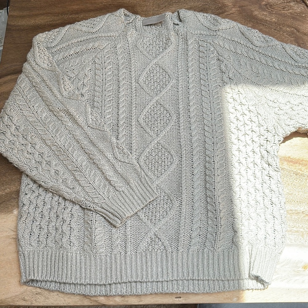 Fear of God Essentials Cable Knit Sweater, Worn once, Men’s Large, Oatmeal color